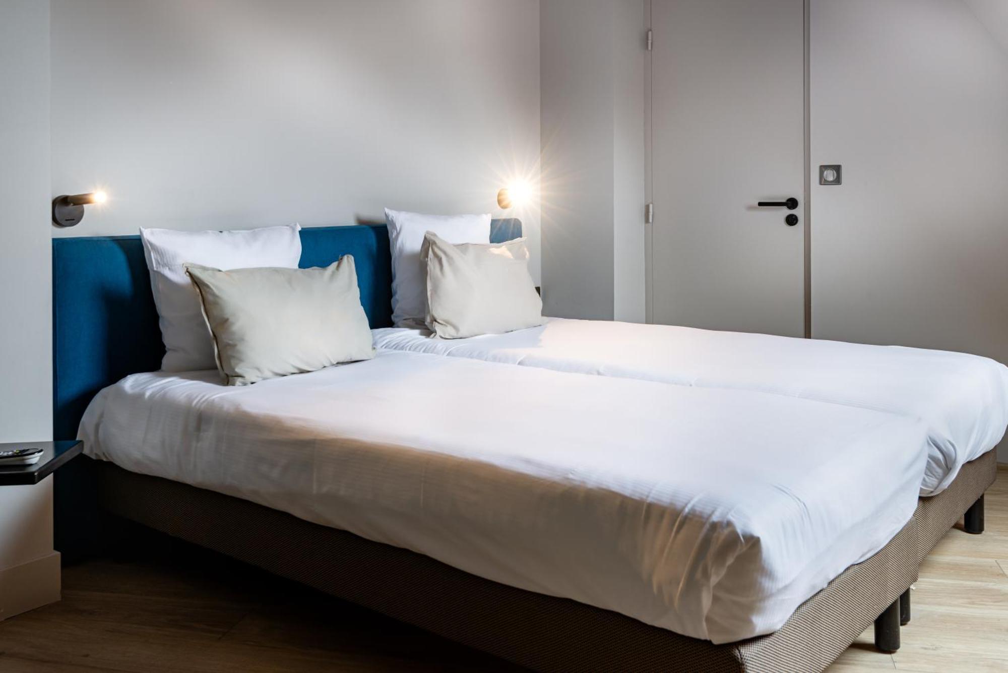De La Cité 3*